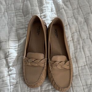 Sperry Women's Moccasins in Tan size 11